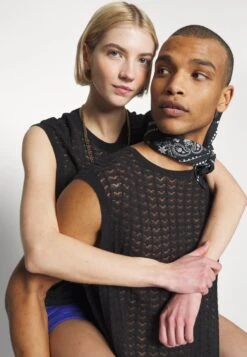 YOURTURN Sheer- Trui - Black -Yourturn 0cd40003872f4f2f802f063b28fb3724