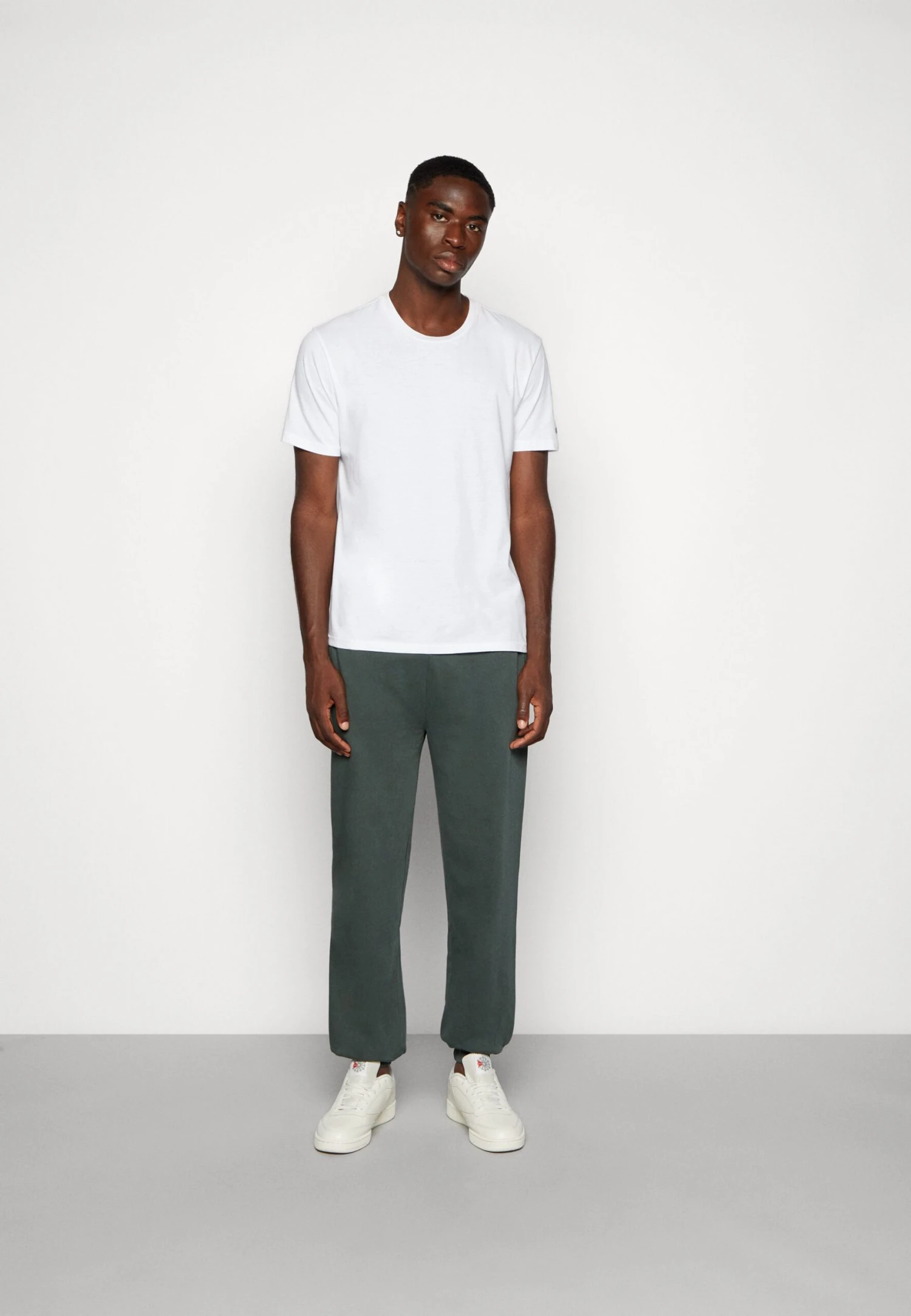 YOURTURN Oversized Unisex - Trainingsbroek -Dark Green 4 YOURTURN Oversized Unisex - Trainingsbroek -Dark Green - Afbeelding 2