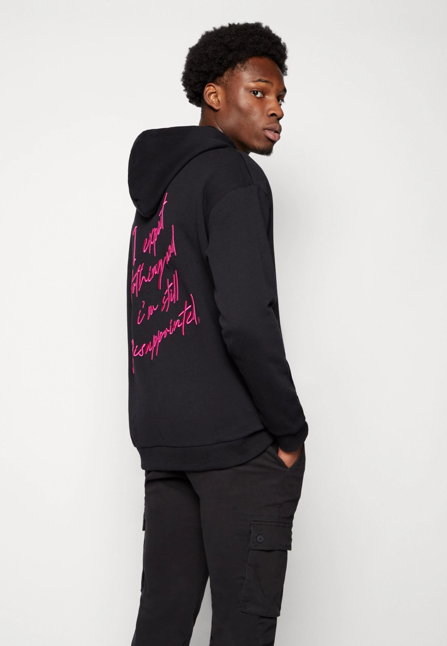 YOURTURN Embroidered Text Hoodie Unisex - Hoodie - Black 6 YOURTURN Embroidered Text Hoodie Unisex - Hoodie - Black - Afbeelding 4