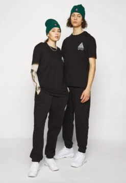 YOURTURN Wincent Weiss Basic - Trainingsbroek - Black -Yourturn 2206c249a15845f49cd016ff6a9ee6ba