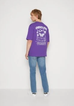 YOURTURN Nostalgia Future Tee Unisex - T-Shirt Print - Purple 10 YOURTURN Nostalgia Future Tee Unisex - T-Shirt Print - Purple -Yourturn 2d839d25c2b84fd3af3e4aec65254a06