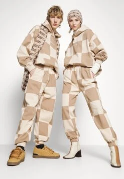 YOURTURN Unisex - Trainingsbroek - Beige -Yourturn 2f48d23f3312422db61e596429ac6121