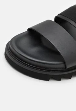 YOURTURN Unisex - Sandalen - Black -Yourturn 3072e5cab4ef4153b3cfbe3a9d4f4078