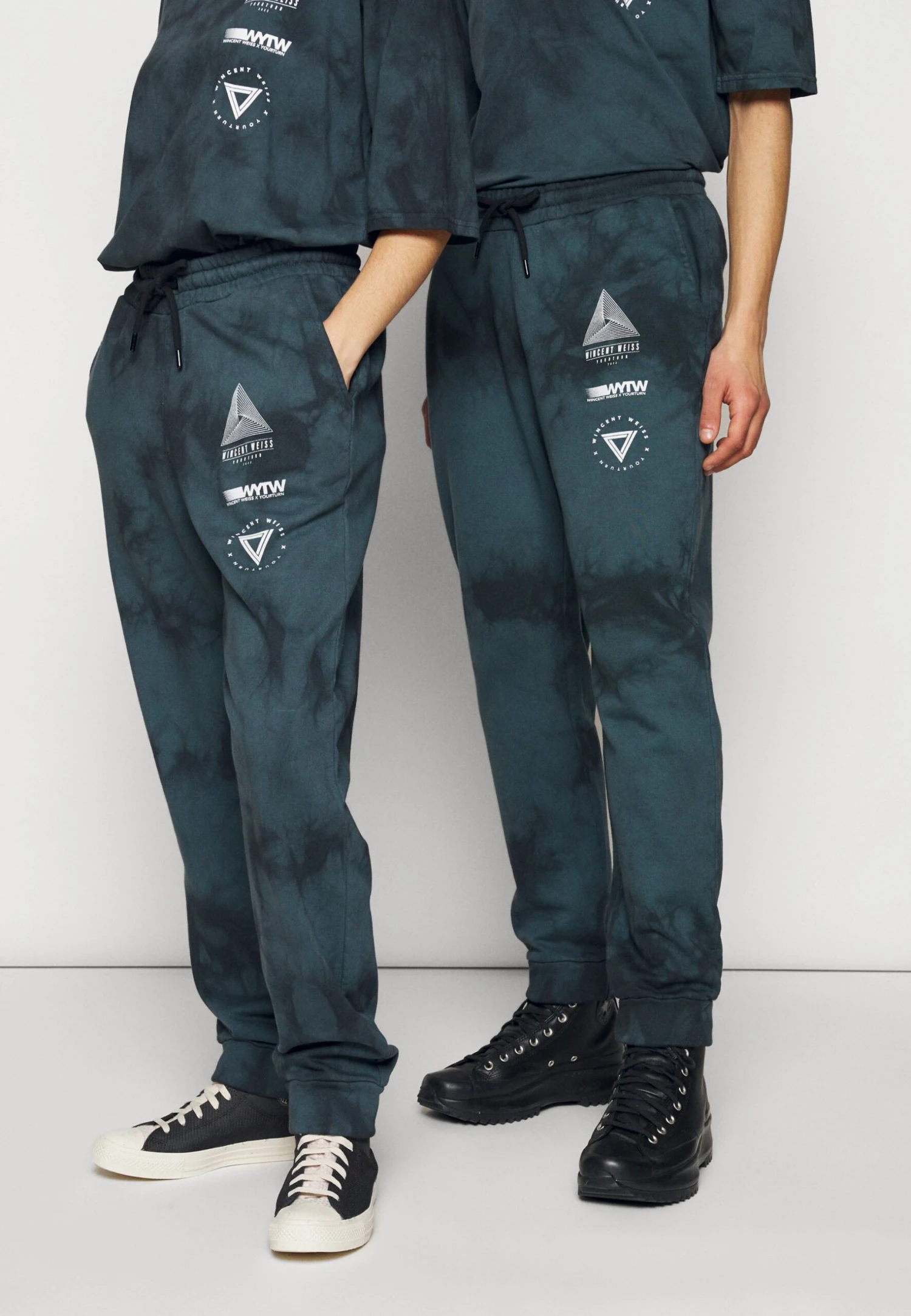 YOURTURN Wincent Weiss Unisex - Trainingsbroek - Black 5 YOURTURN Wincent Weiss Unisex - Trainingsbroek - Black - Afbeelding 3