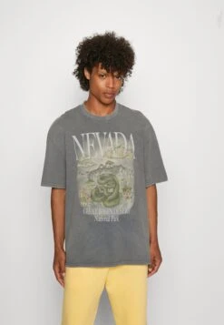 YOURTURN Nevada Wash Graphic Tee Washed - T-Shirt Print - Charcoal