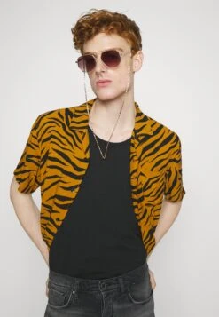 YOURTURN Genderless Resort- Overhemd - Black 10 YOURTURN Genderless Resort- Overhemd - Black -Yourturn 48acc44811bf43d09c3968035f6f8ac4