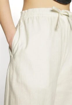 YOURTURN Genderless Parachute Unisex - Broek - White -Yourturn 550eb4063f7e4f1cbca9890550f66ec1