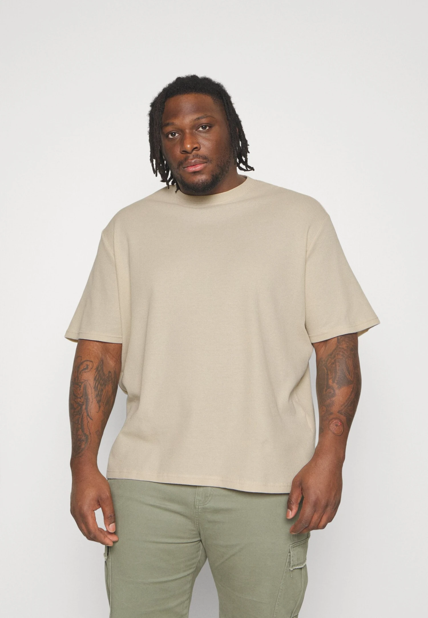 YOURTURN Unisex - T-Shirt Basic -Light Green/ Off-White 7 YOURTURN Unisex - T-Shirt Basic -Light Green/ Off-White - Afbeelding 5