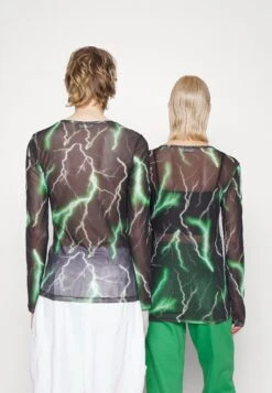 YOURTURN Unisex - Longsleeve -Black -Yourturn 5ec700df3d4a4ac6b8b9c0c4d33e0a43