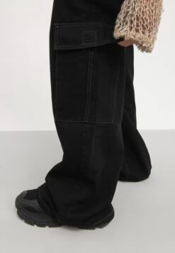 YOURTURN Unisex - Relaxed Fit Jeans - Black Denim 13 YOURTURN Unisex - Relaxed Fit Jeans - Black Denim -Yourturn 66f5387c2aaf4b5e96961ec137ee6af6