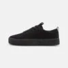 YOURTURN Unisex - Sneakers Laag - Black 2 YOURTURN Unisex - Sneakers Laag - Black -Yourturn 8119a81ad47943d7bc004c5f0baab7a3
