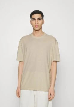 YOURTURN Unisex 2 Pack - T-Shirt Basic - Offwhite/Light Green -Yourturn 8890b013758943de8d726c3801ba5681