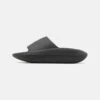 YOURTURN Badslippers - Black 1 YOURTURN Badslippers - Black -Yourturn 9137883dfd69466997c5ef28b1707828