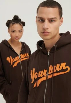 YOURTURN Unisex - Sweater Met Rits - Dark Brown 11 YOURTURN Unisex - Sweater Met Rits - Dark Brown -Yourturn aca6093816a1461ab9b0c0a451d461c7