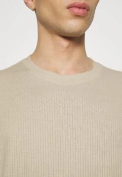 YOURTURN Unisex 2 Pack - T-Shirt Basic - Offwhite/Light Green -Yourturn aeef80ff897e4d48aa7fe8a1ebe12a9c