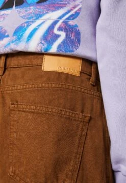 YOURTURN Unisex - Relaxed Fit Jeans - Brown 13 YOURTURN Unisex - Relaxed Fit Jeans - Brown -Yourturn c0082cd3a5d24d63b1a92f6510e64a77