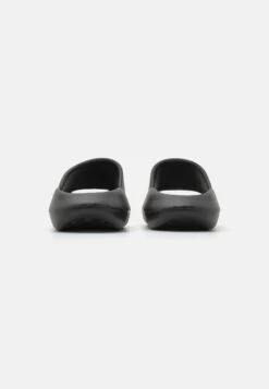 YOURTURN Badslippers - Black -Yourturn cebbc0a753f84fd0b2195c736a213c43