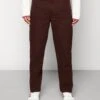 YOURTURN Workwear Unisex - Relaxed Fit Jeans - Brown 1 YOURTURN Workwear Unisex - Relaxed Fit Jeans - Brown -Yourturn d3db4d26d5db40d5b39aa99d827f96c7