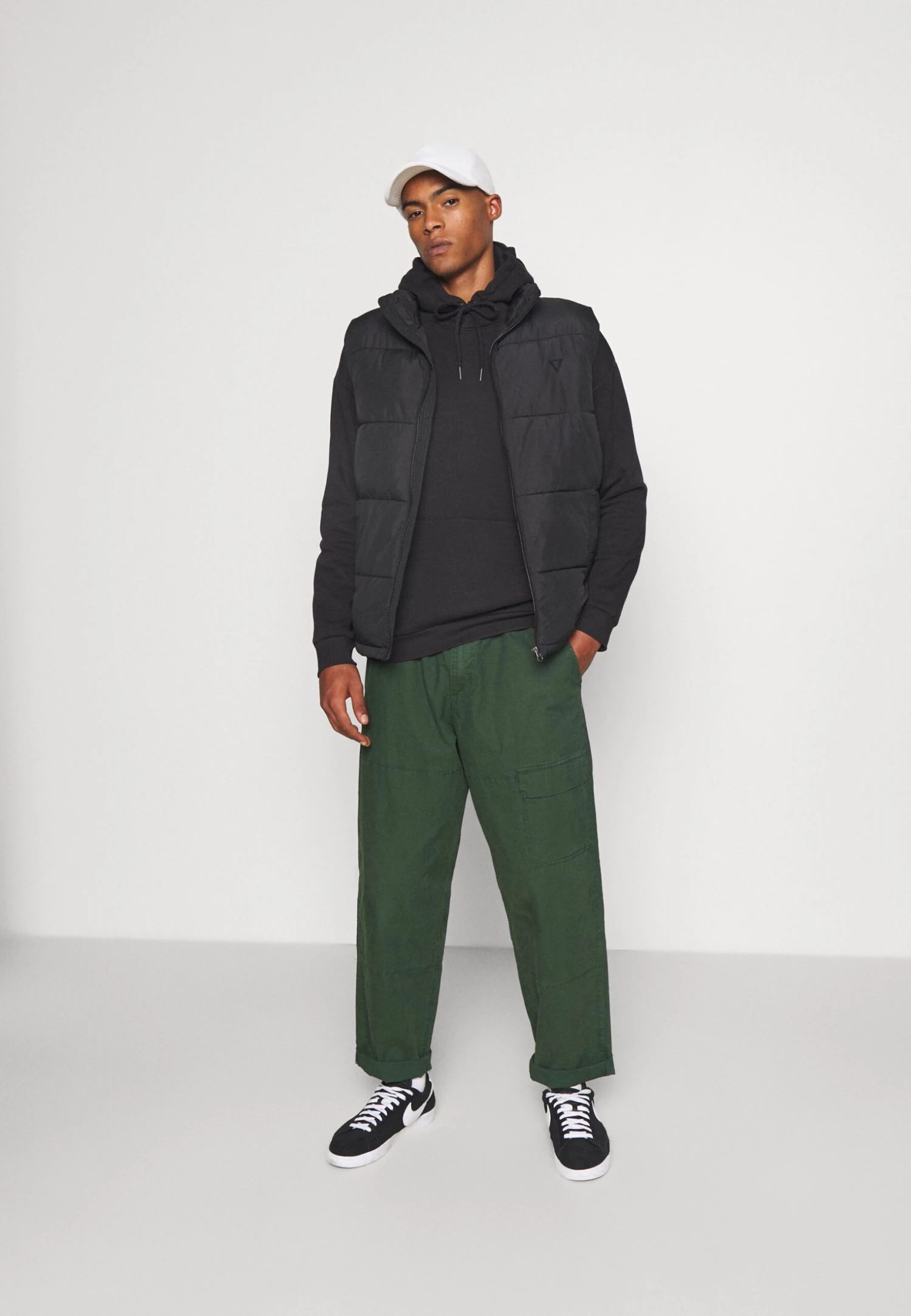 YOURTURN Puffer Vest Unisex - Bodywarmer - Black 4 YOURTURN Puffer Vest Unisex - Bodywarmer - Black - Afbeelding 2