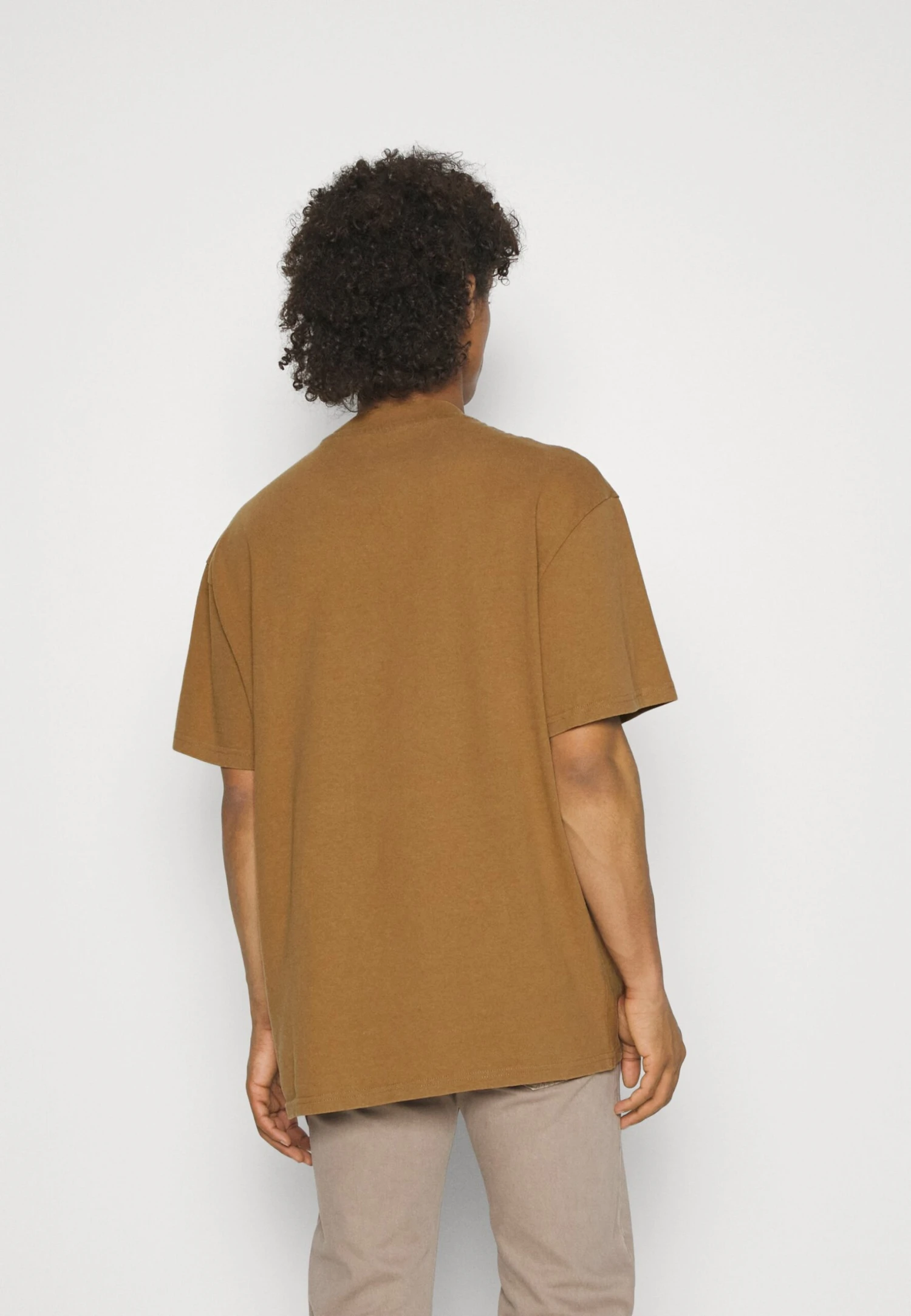 YOURTURN Unisex - T-Shirt Basic - Beige 5 YOURTURN Unisex - T-Shirt Basic - Beige - Afbeelding 3