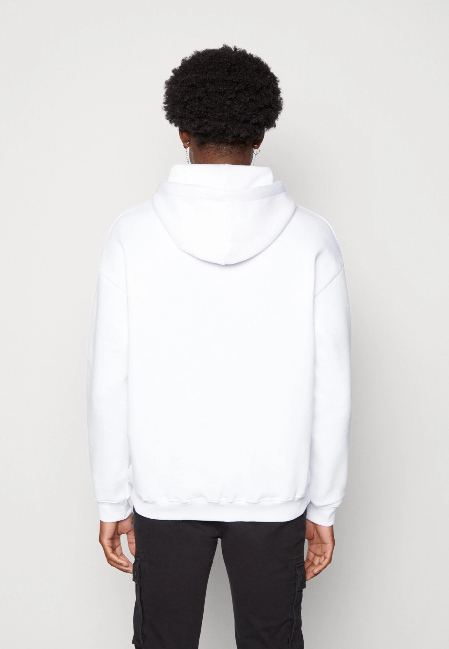 YOURTURN Hoodie - White 5 YOURTURN Hoodie - White - Afbeelding 3